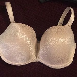 Bra by Chantelle size 34H good used condition